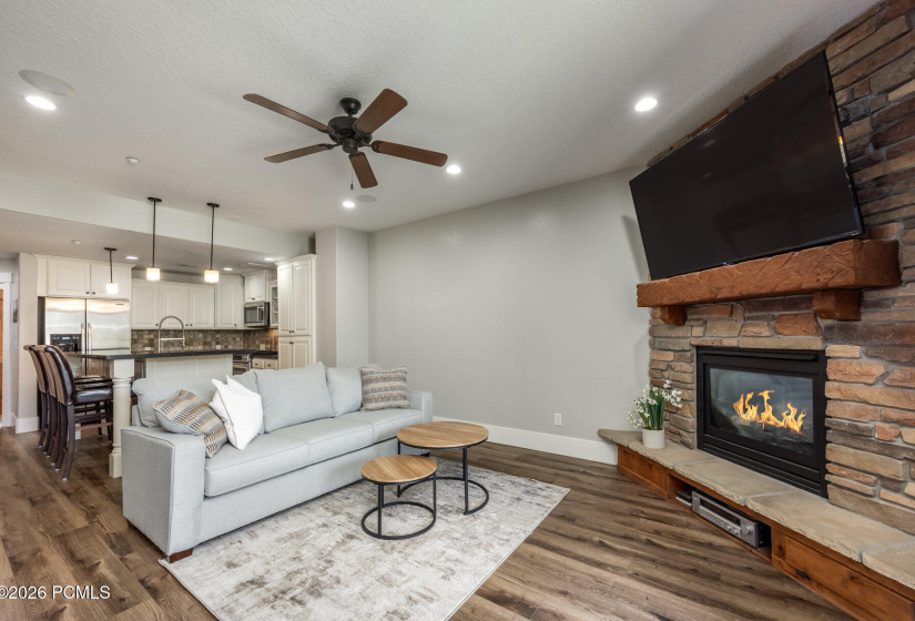 003_13386nalexisdr15_449