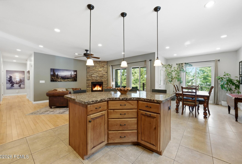 3_Kitchen_1800x1200_4321399