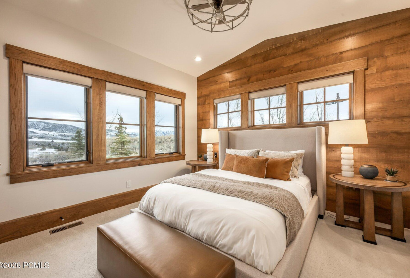 008_7357nvictoryclubdr47_427