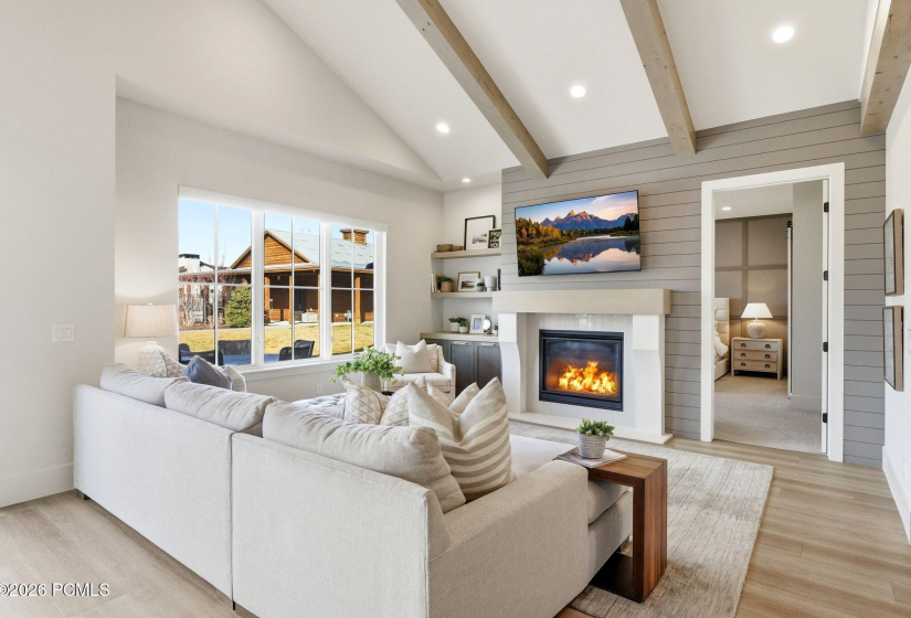 10_DSC08537_with_fire