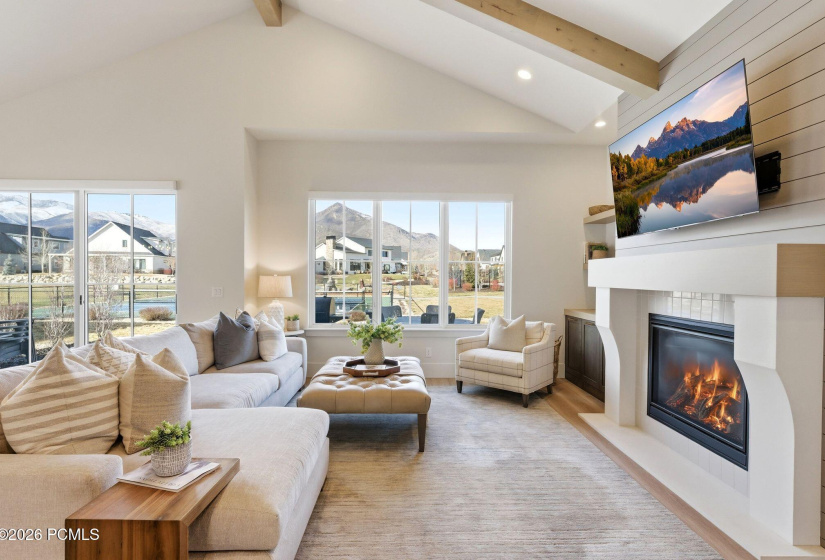 12_DSC08547_with_fire