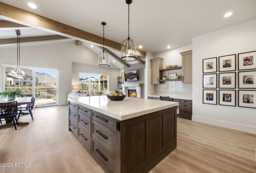 3_DSC08487_with_fire