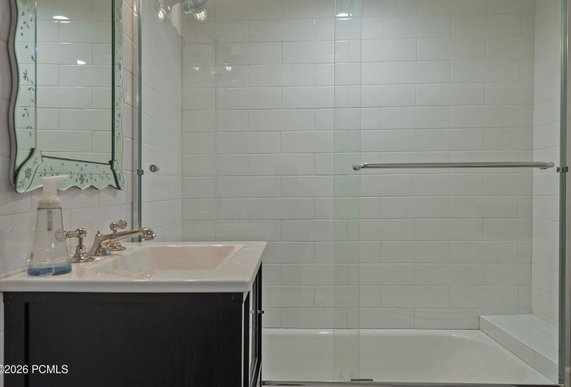 060_367ethirdave-058_633