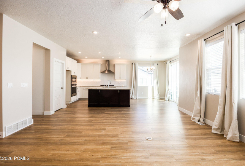 018_1681s1110e-19-bh_994