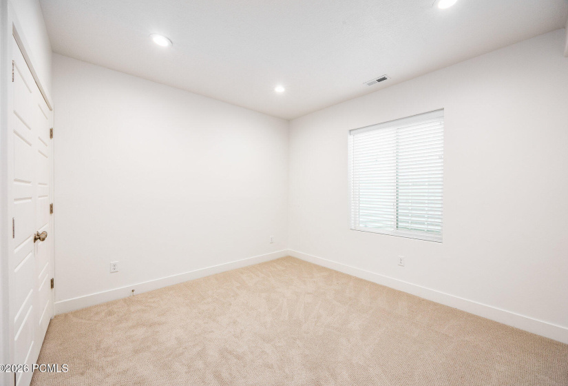 032_1681s1110e-13-bh_460