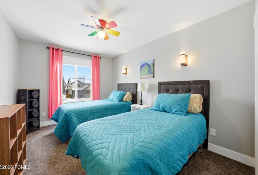 23_Bedroom_1800x1200_4319758