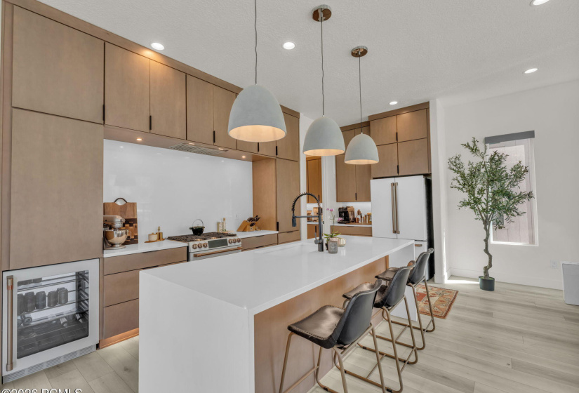 18-web-or-mls-11609-dorian-dr