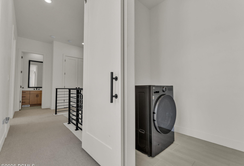 37-web-or-mls-11609-dorian-dr