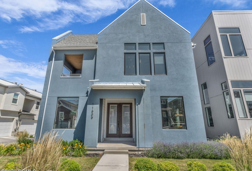 3-web-or-mls-11609-dorian-dr