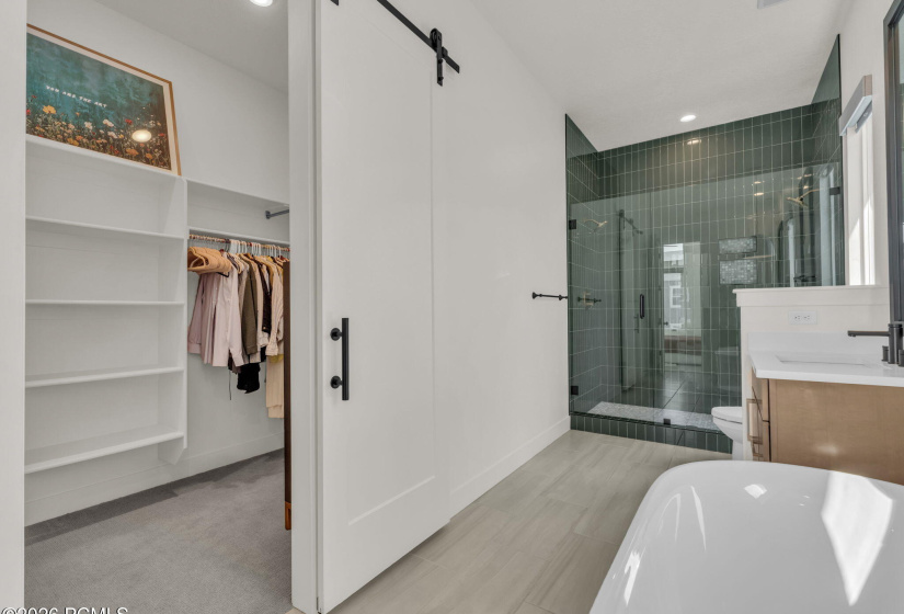 45-web-or-mls-11609-dorian-dr