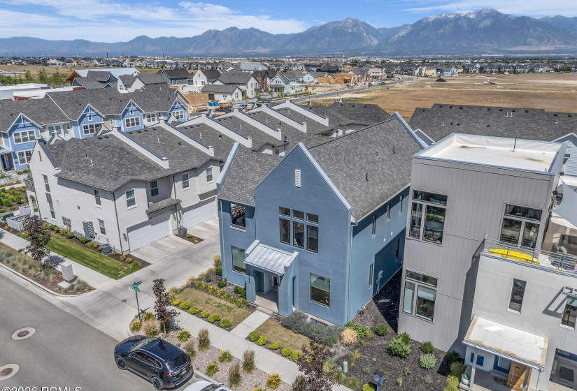 48-web-or-mls-11609-dorian-dr