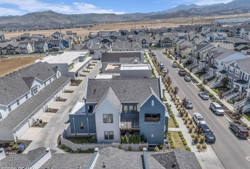 53-web-or-mls-11609-dorian-dr