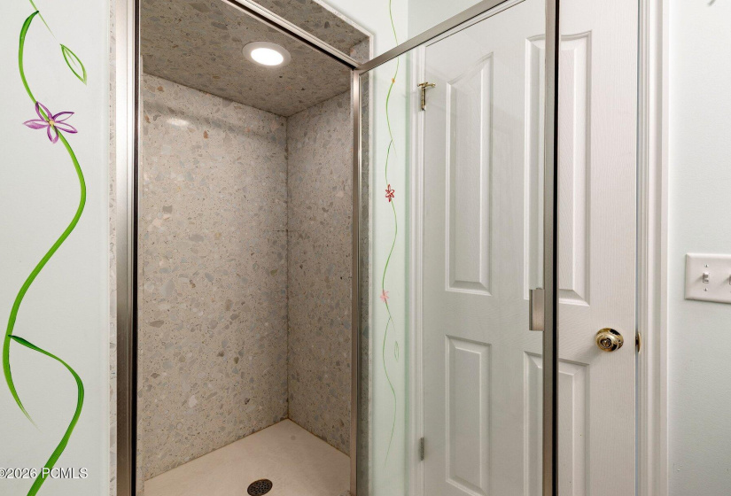 030_7737_south_5200_west-019_174