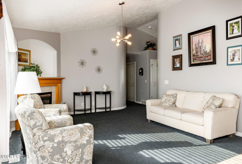 010_7737_south_5200_west-005_610