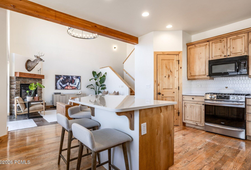 013_3360cedardrive-37_511