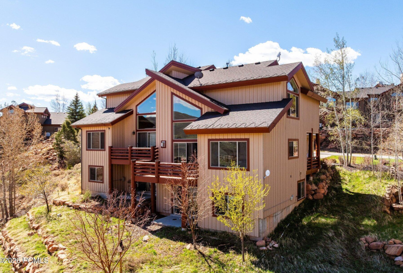 034_3360cedardrive-09_834