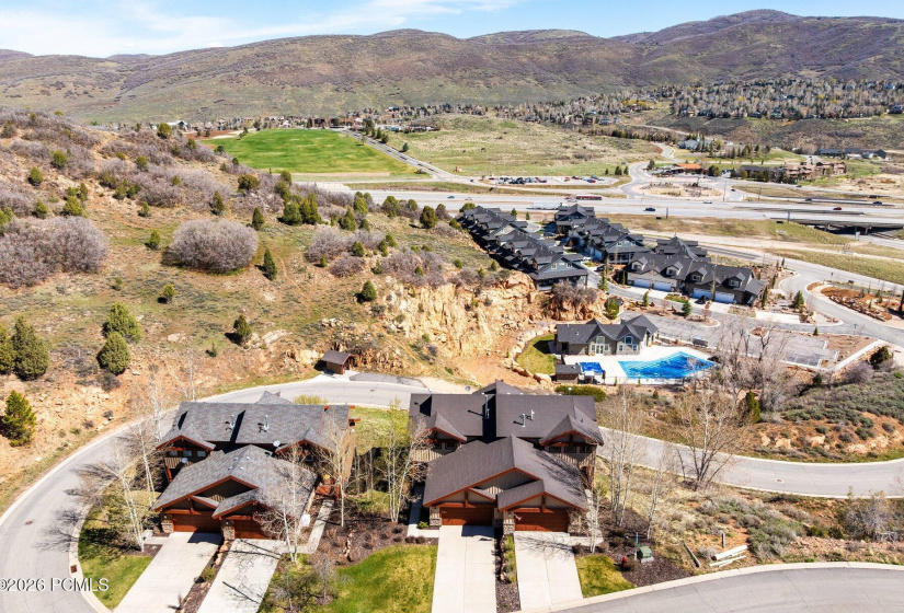 038_3360cedardrive-02_773