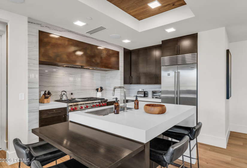 11-web-or-mls-7697-village-way-104