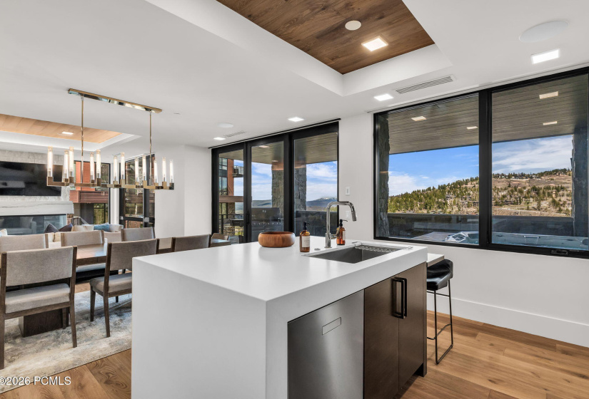 13-web-or-mls-7697-village-way-104