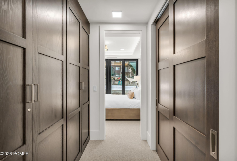 36-web-or-mls-7697-village-way-104