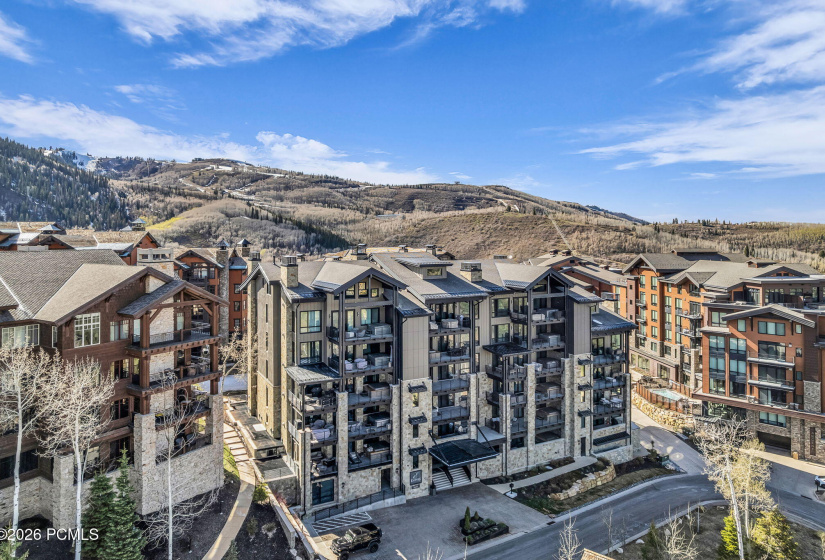 58-web-or-mls-7697-village-way-104