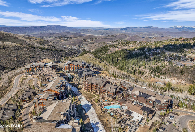 62-web-or-mls-7697-village-way-104