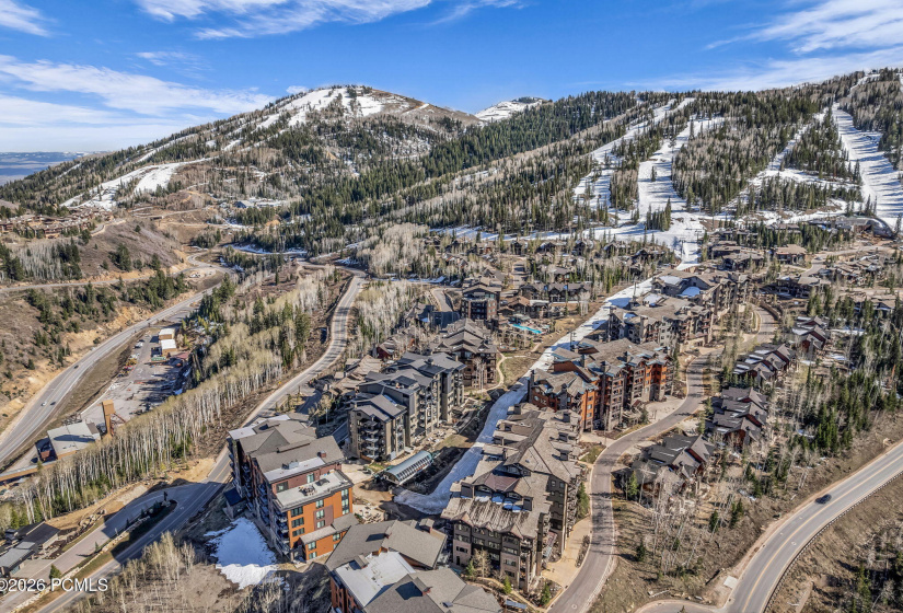 63-web-or-mls-7697-village-way-104