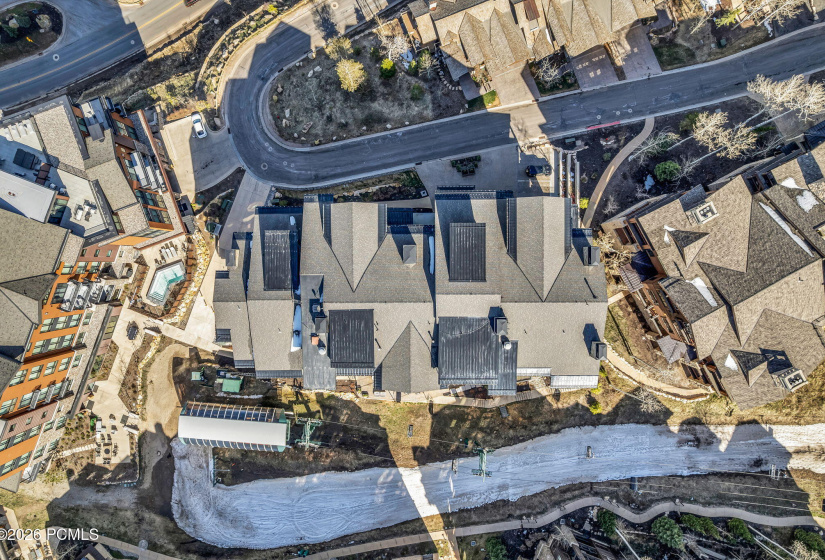 65-web-or-mls-7697-village-way-104