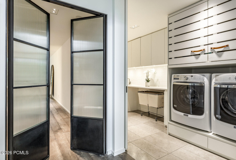 022_36-130websterct36_71