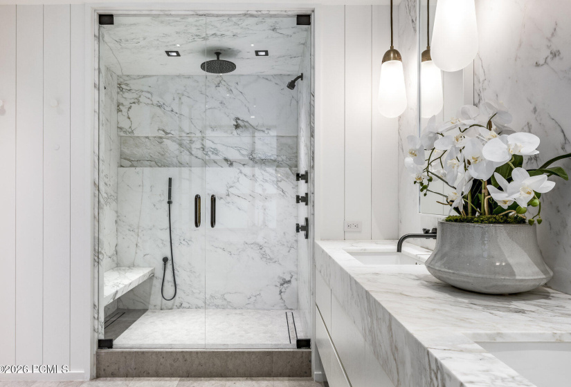 028_42-130websterct42_580