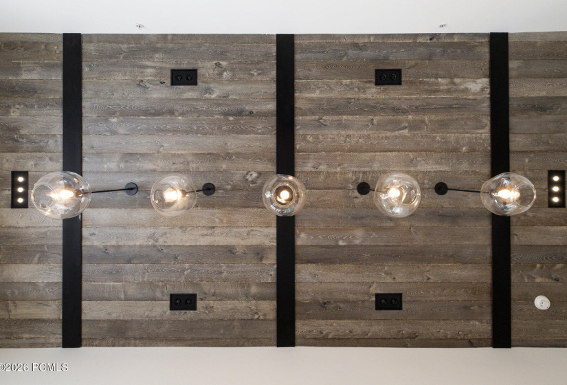 053_72-130websterct72_572