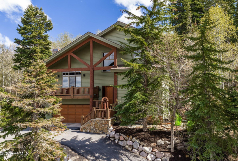 052_7457buckboarddr77_323