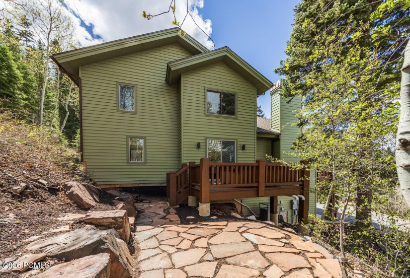 064_7457buckboarddr69_949