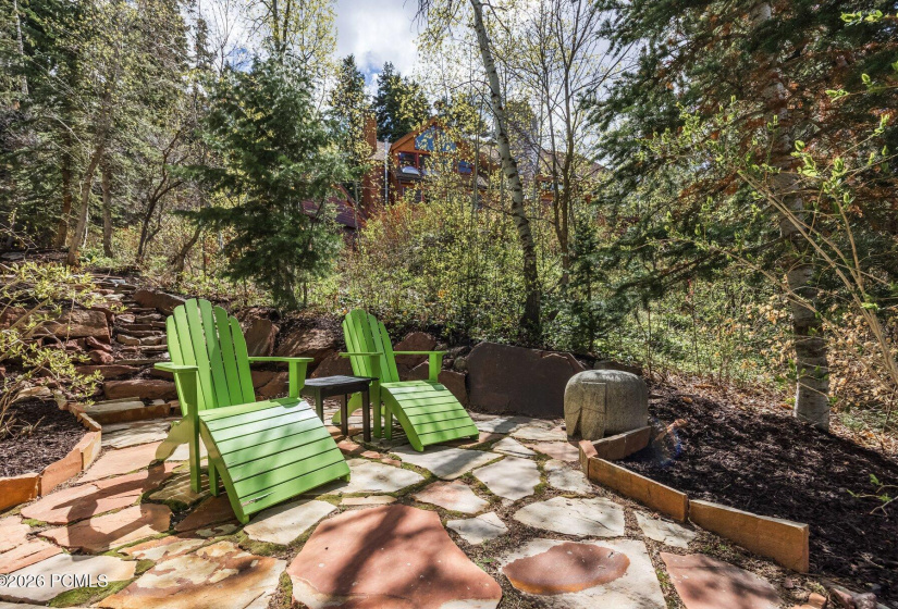 092_7457buckboarddr73_535