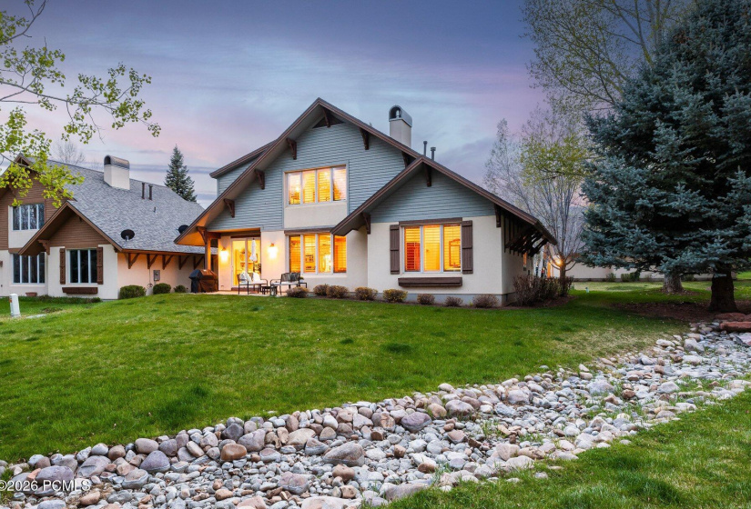 003_1164nvillagecircle-50_80