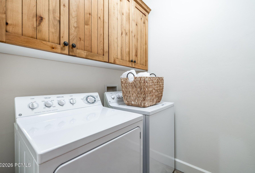 037_1164nvillagecircle-27_663