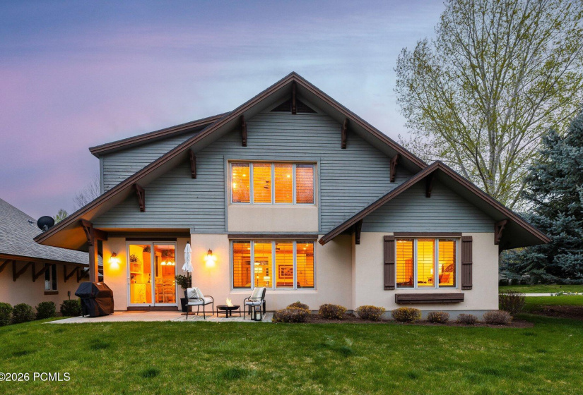 040_1164nvillagecircle-12_655