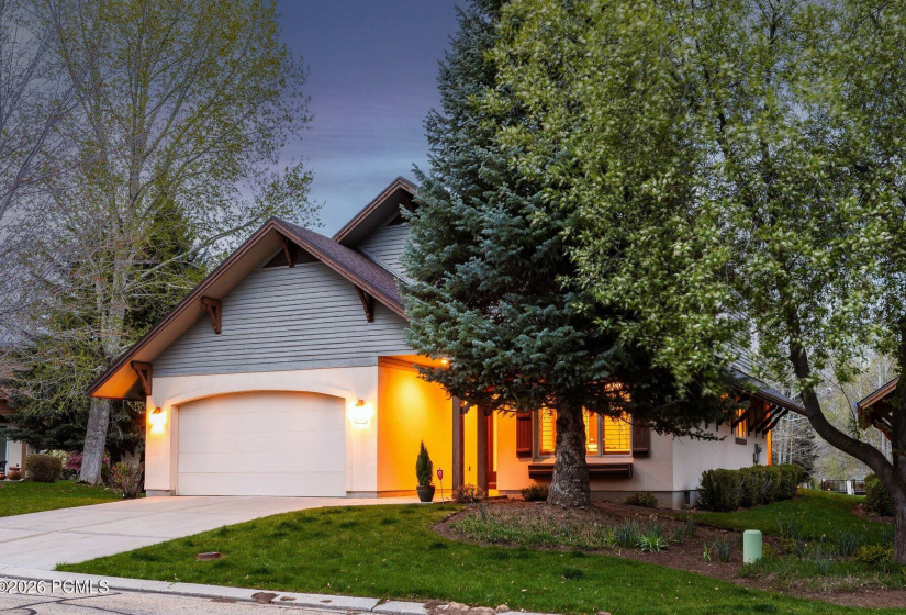 046_1164nvillagecircle-10_514