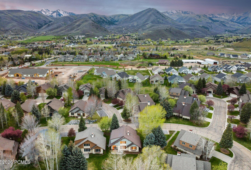 050_1164nvillagecircle-05_55