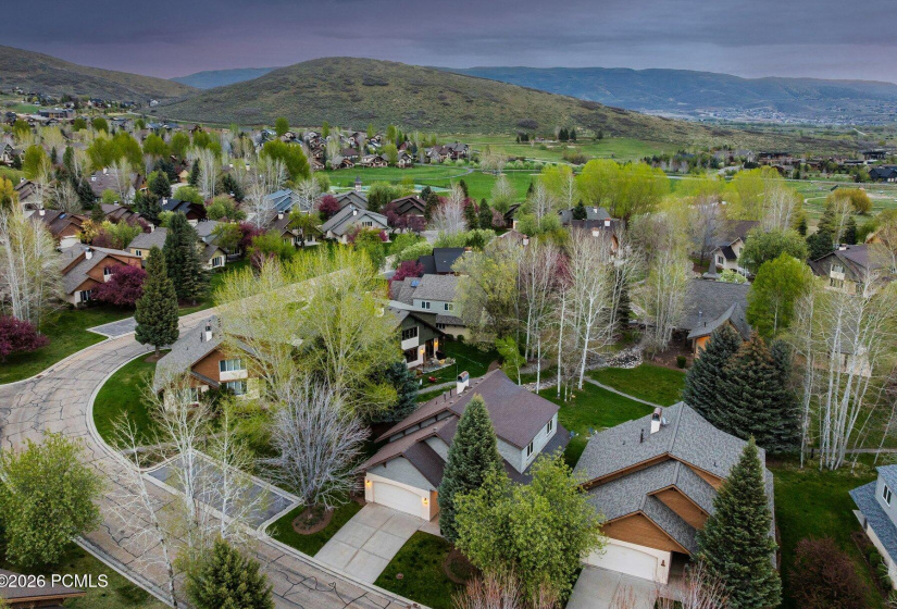 005_1164nvillagecircle-01_137