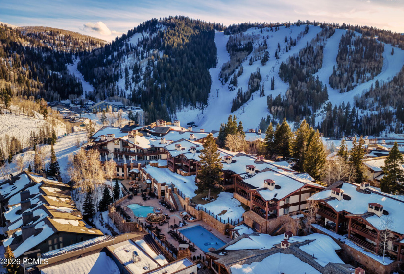 3-Summit Media_Stein