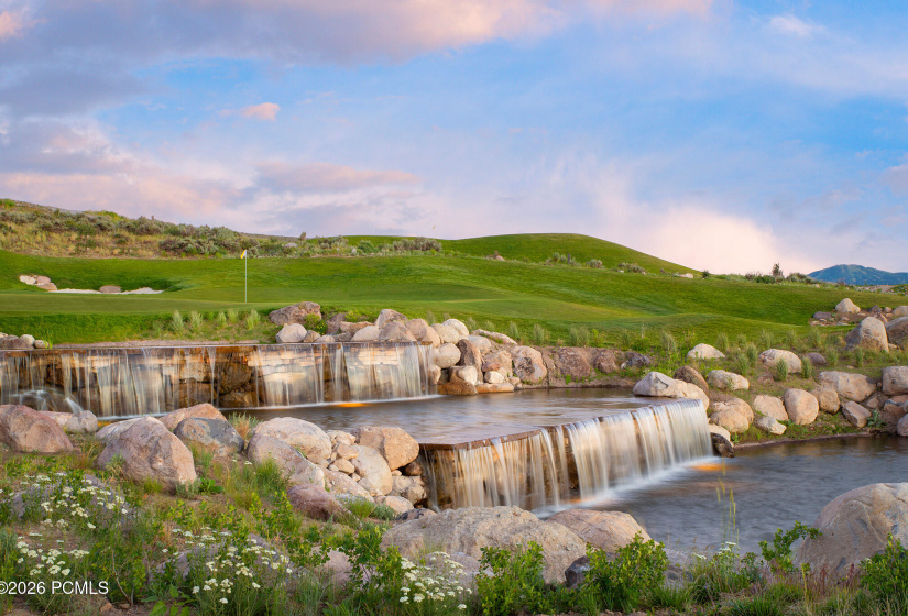 04_The Hills Par 3_Promontory