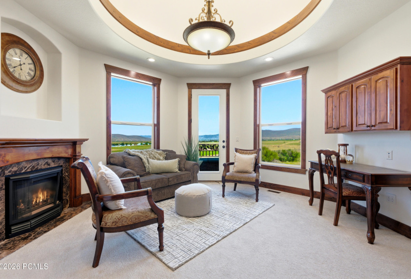 Primary Lounge