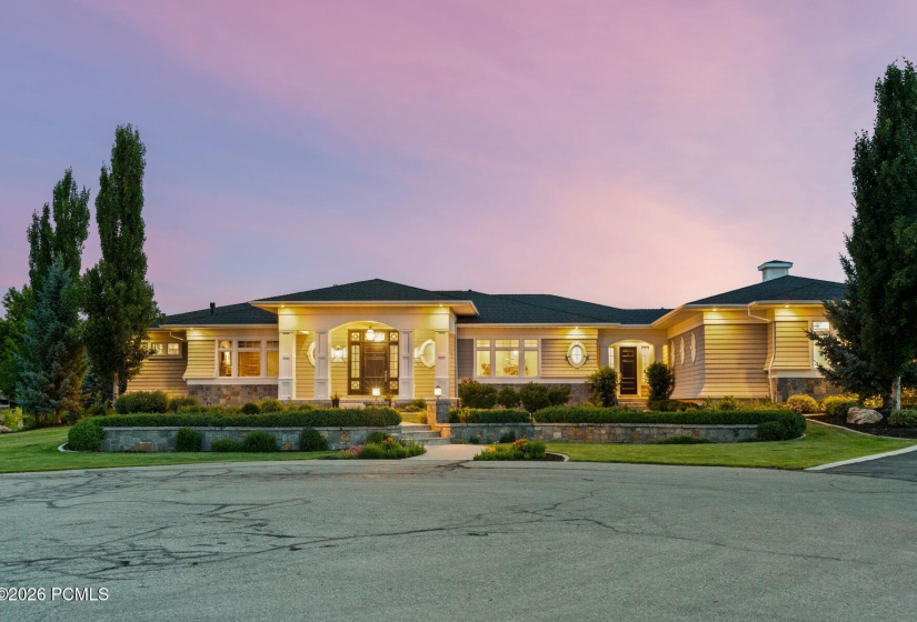 34_Exterior_1800x1200_4368043