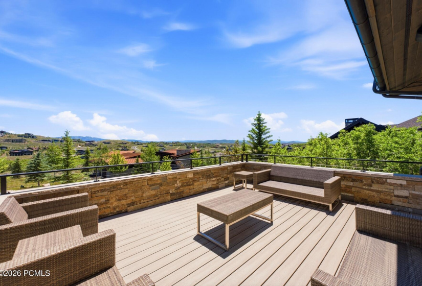 9468 Dye Cabins Drive, Park City, Utah 84098, 4 Bedroom Bedrooms, ,4 BathroomBathrooms,Residential,For Sale,Dye Cabins,12602757