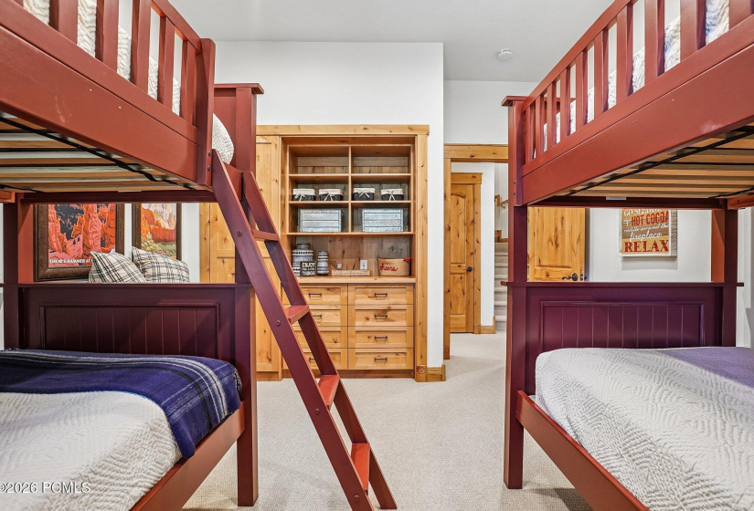 1484 Seasons Drive, Park City, Utah 84060, 5 Bedroom Bedrooms, ,4 BathroomBathrooms,Residential,For Sale,Seasons,12602832